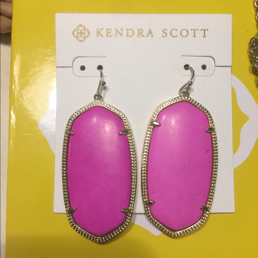 Kendra Scott magenta Danielle